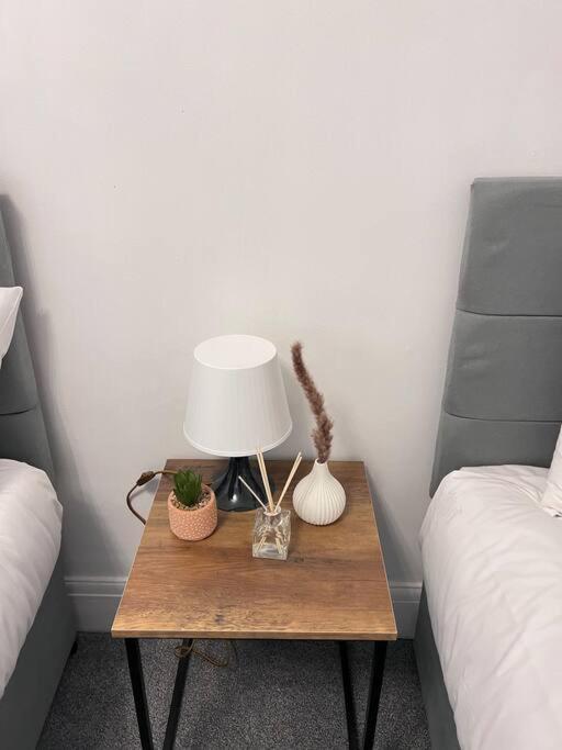 Spacious 3 Bed Flat - Beach Nearby - No Pets Southend-on-Sea Luaran gambar