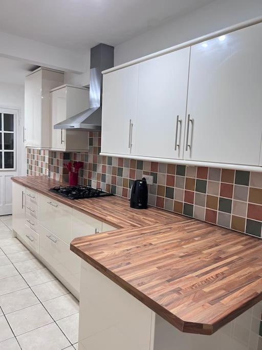 Spacious 3 Bed Flat - Beach Nearby - No Pets Southend-on-Sea Luaran gambar